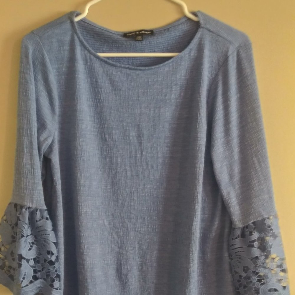 Cable & gauge blue medium top